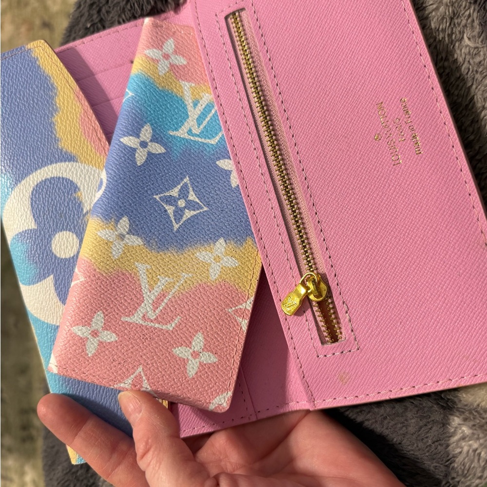 Colorful Pastel Wallet - Picture 7 of 7
